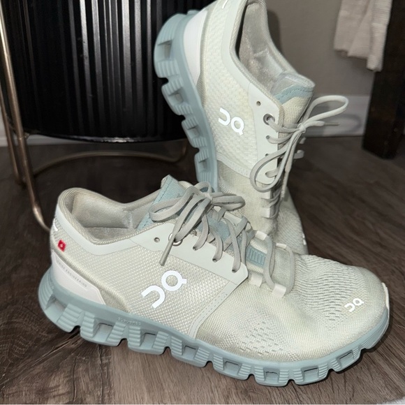On Cloud X Aloe Surf Running Shoes - Picture 1 of 6